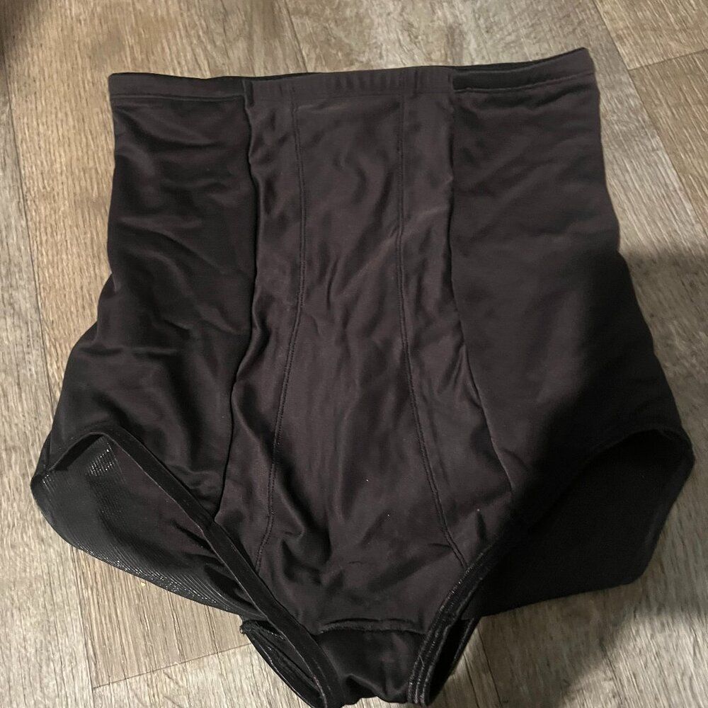 Miraclesuit black xl